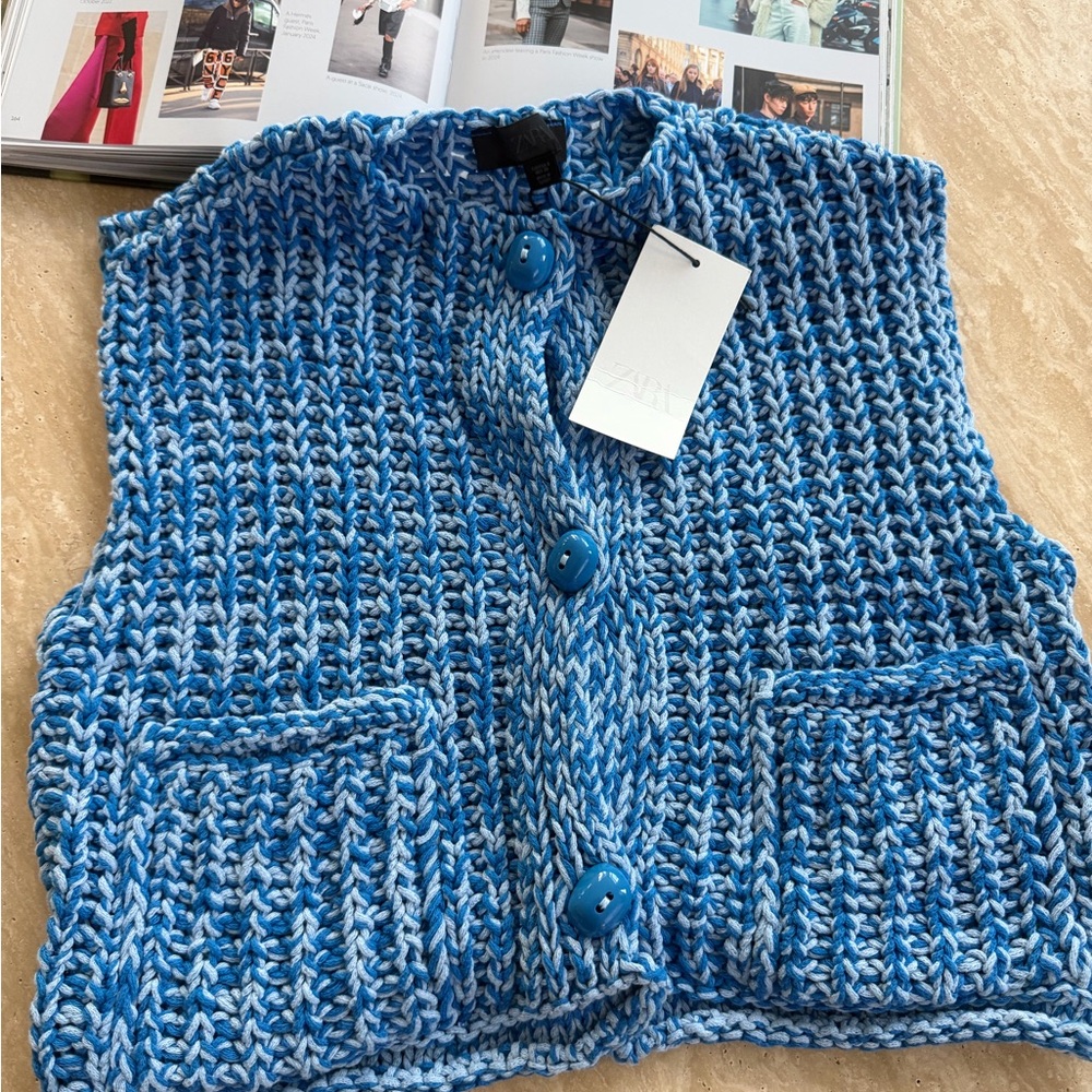 Zara Chunky Knit Button-Up Vest